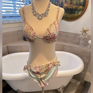 Gorgeous Aqua Victoria Secret Colorful Sexy Strap and Fun Back Bikini 32C